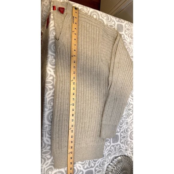 Izod 100% Cotton Beige V-Neck Cable Knit Sweater, NWT, Mens XL, $65 Retail - Picture 13 of 14